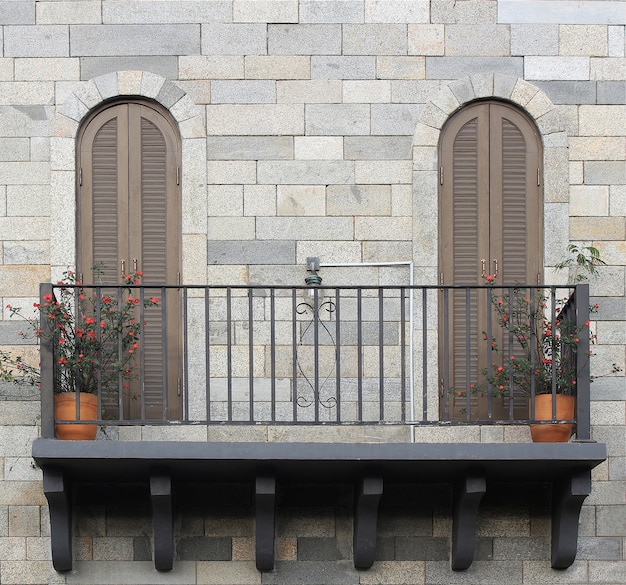 Contemporary balcony railings